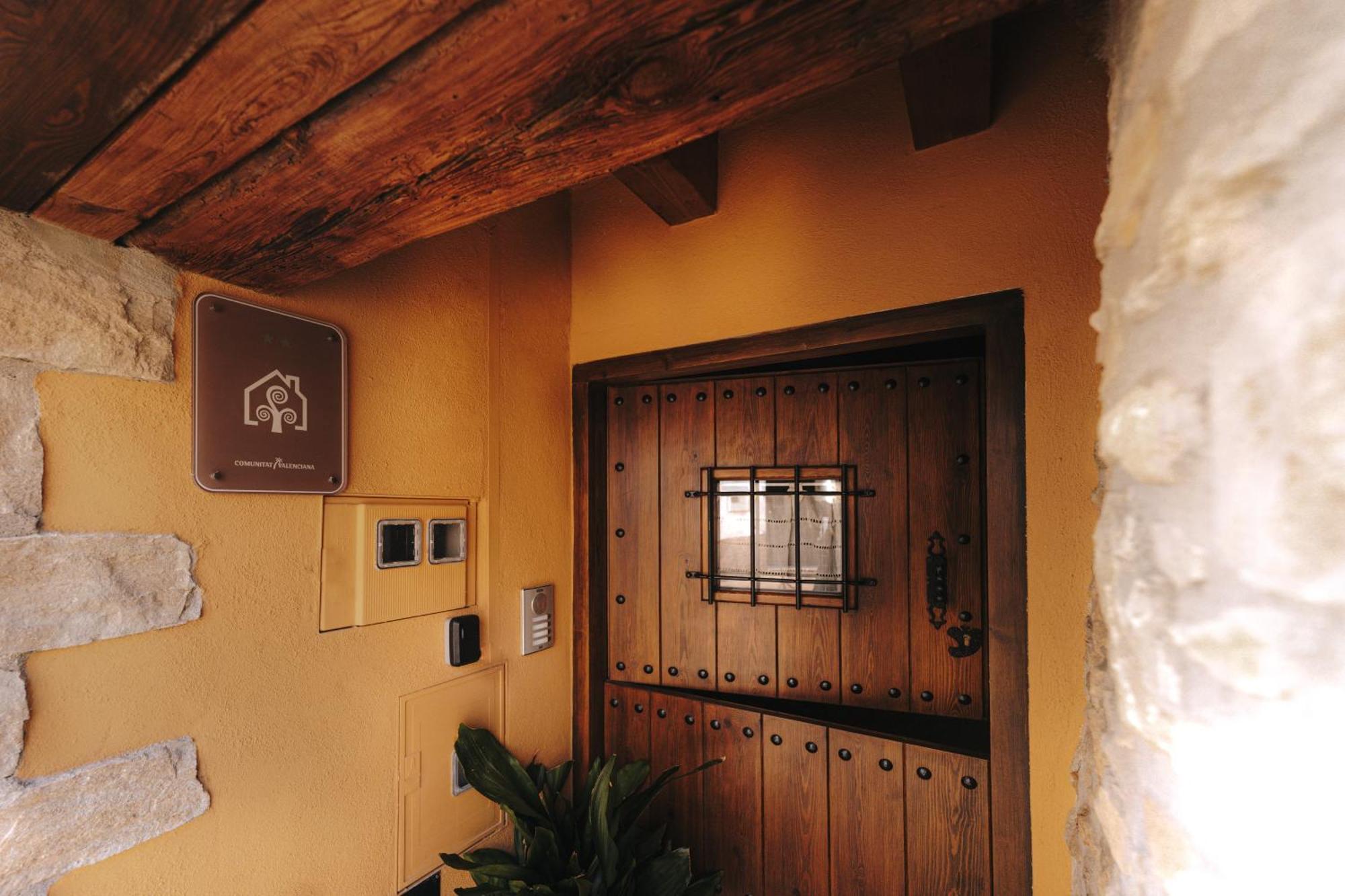 Apartamentos CASA RURAL EL VENTANICO Olocau del Rey Exterior foto
